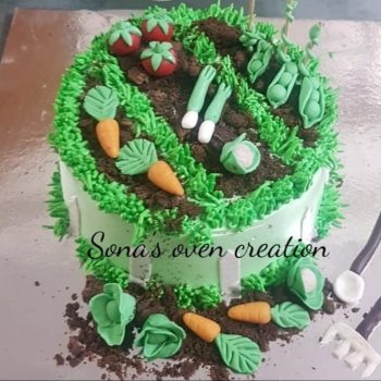 Vegetable theme cake
